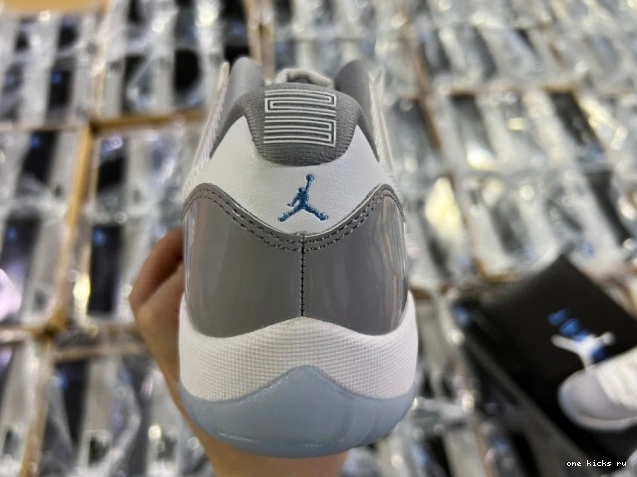 Chep Onekick Low Jordan Cement Air Grey AV2187-140 11 0711